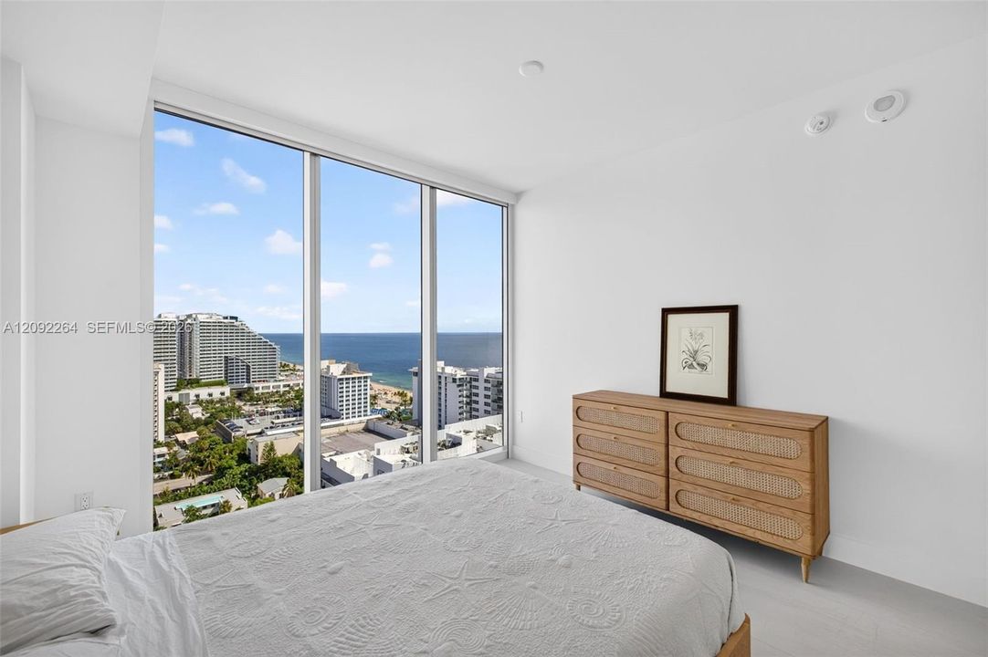For Rent: $11,500 (3 beds, 3 baths, 0 Square Feet)