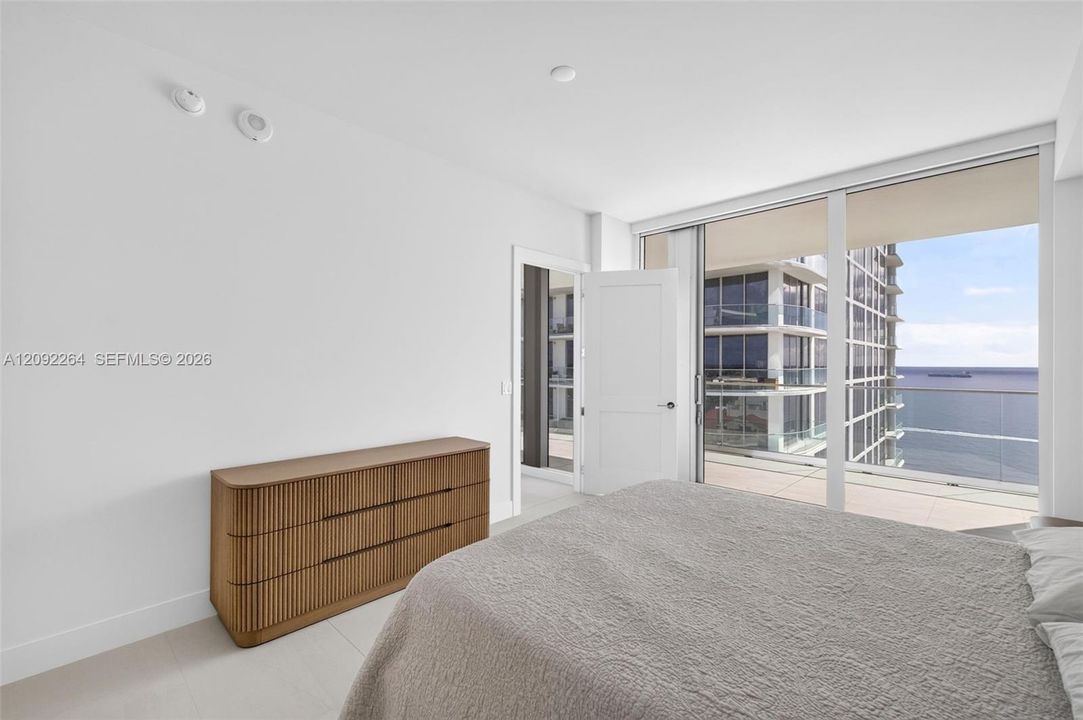 For Rent: $11,500 (3 beds, 3 baths, 0 Square Feet)