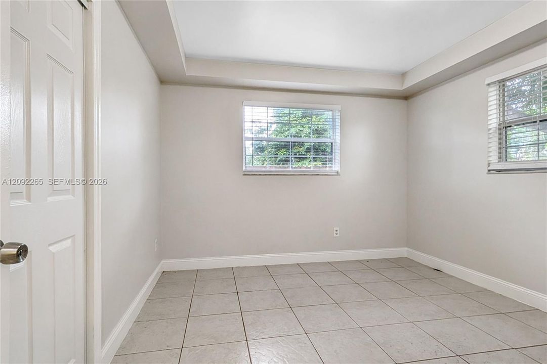 En Venta: $380,000 (2 camas, 2 baños, 936 Pies cuadrados)