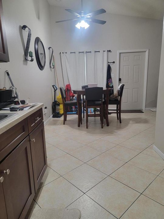 2001 Oleander Blvd Apt C K DR