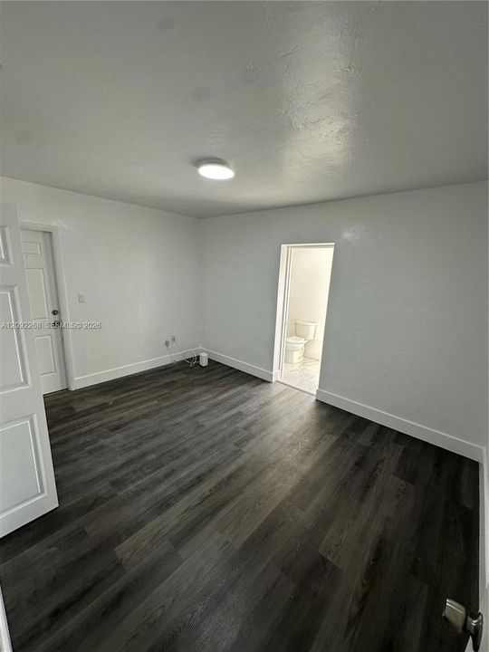For Rent: $3,300 (3 beds, 2 baths, 2073 Square Feet)