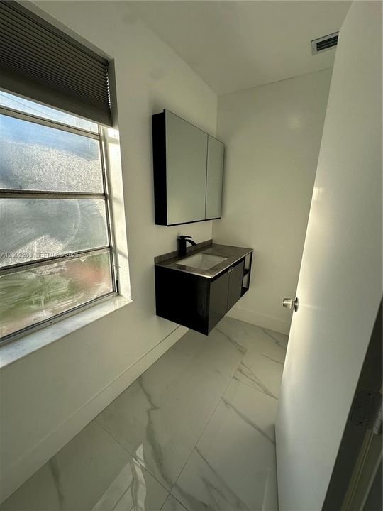 For Rent: $3,300 (3 beds, 2 baths, 2073 Square Feet)
