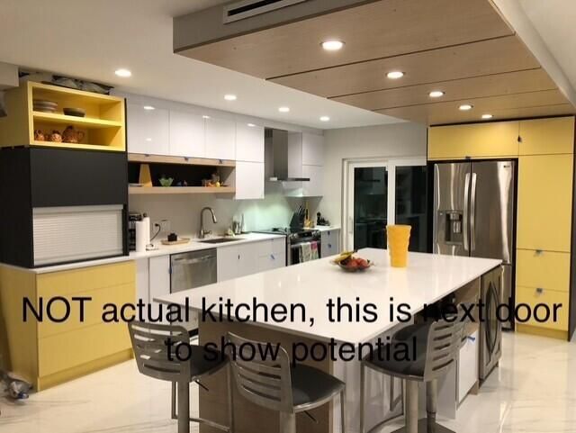 641 Kitchen