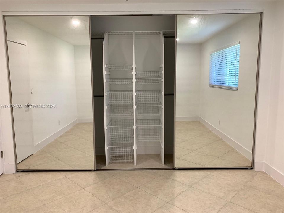 En Venta: $699,000 (2 camas, 2 baños, 1416 Pies cuadrados)