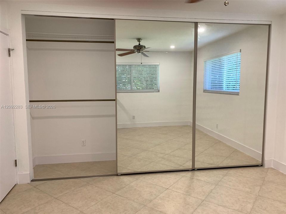 En Venta: $699,000 (2 camas, 2 baños, 1416 Pies cuadrados)