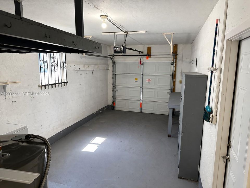 En Venta: $699,000 (2 camas, 2 baños, 1416 Pies cuadrados)