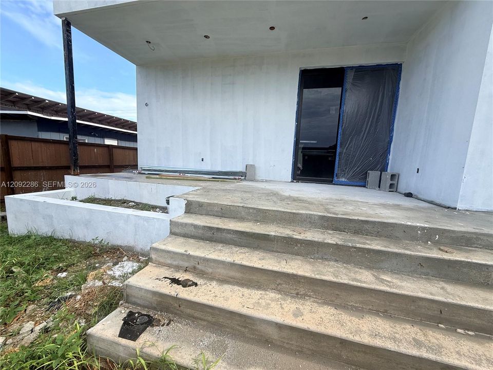 En Venta: $1,500,000 (4 camas, 4 baños, 2500 Pies cuadrados)