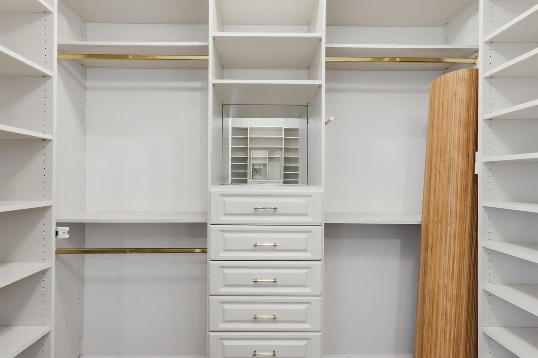 Fitted Closets
