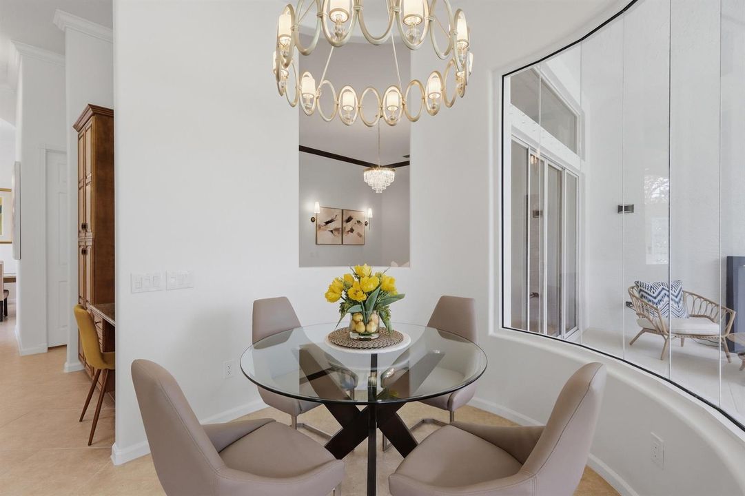 Eat-In Kitchen