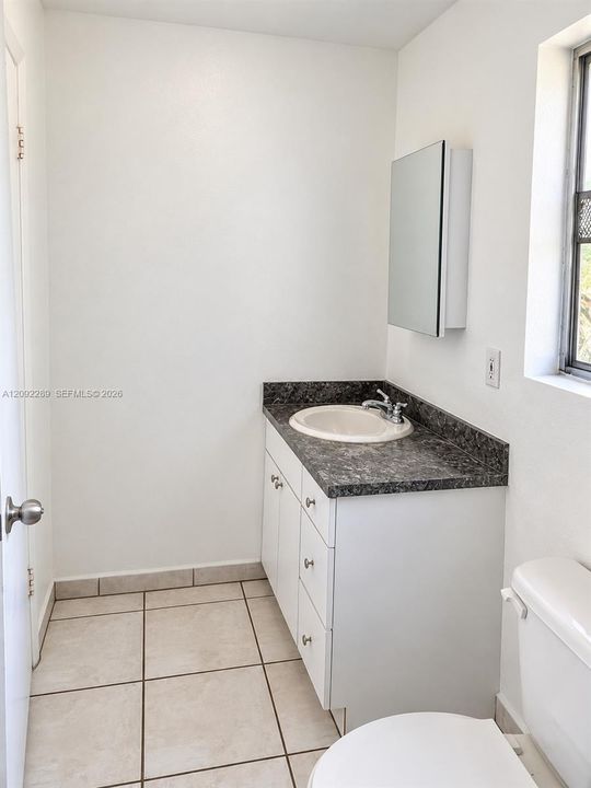 For Rent: $3,500 (3 beds, 2 baths, 1218 Square Feet)