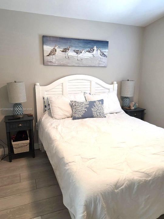 MAIN BEDROOM