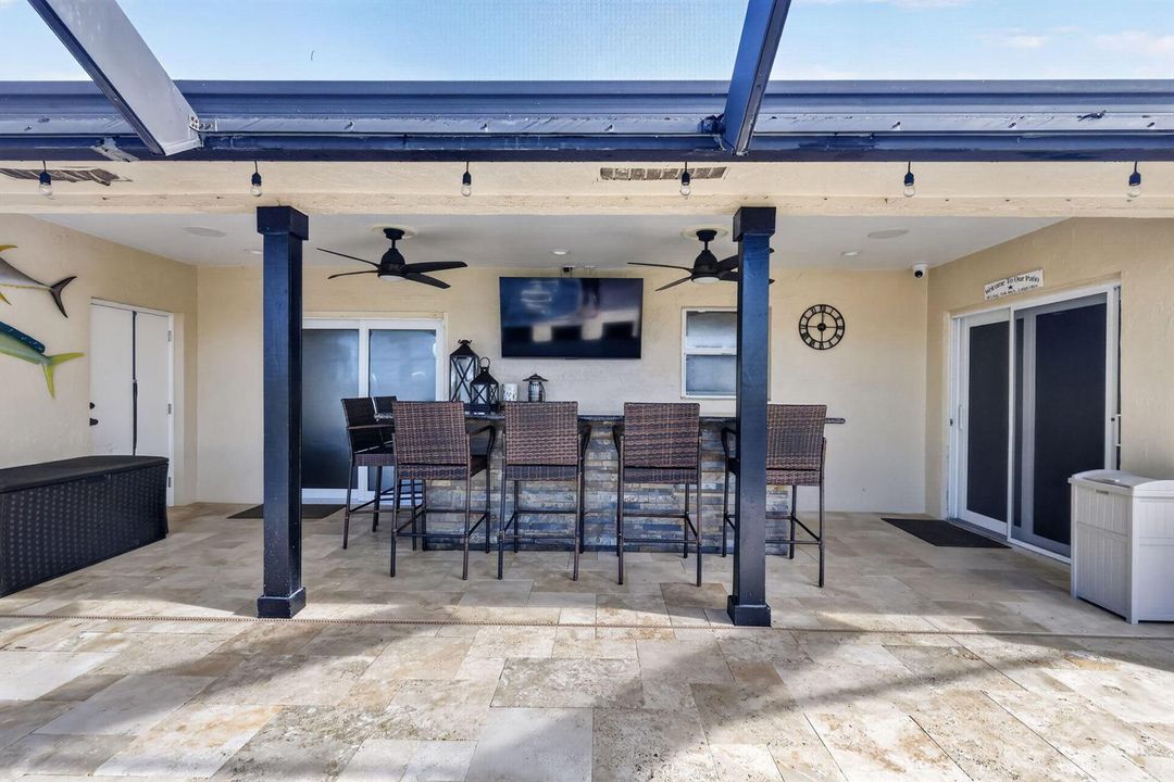 Outdoor Bar