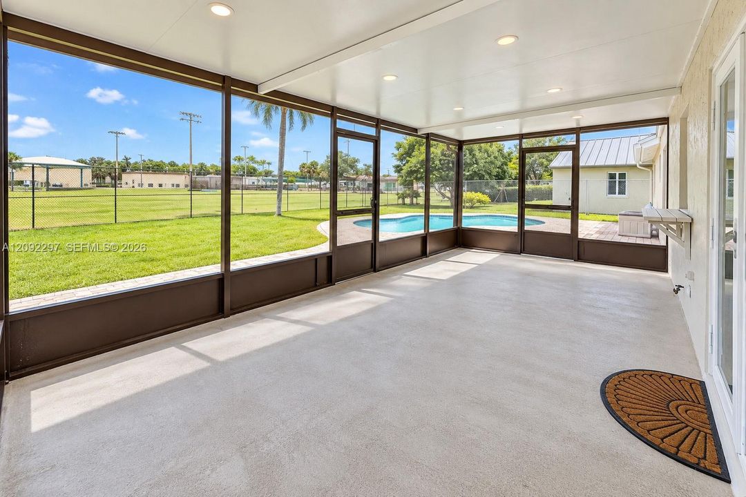 For Rent: $4,600 (3 beds, 2 baths, 1445 Square Feet)