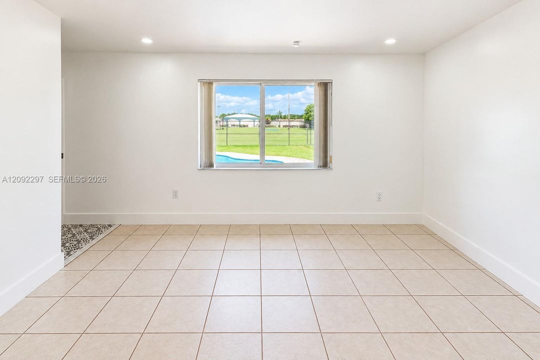 For Rent: $4,600 (3 beds, 2 baths, 1445 Square Feet)