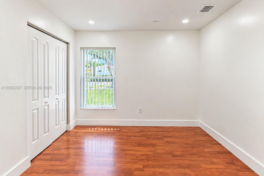 For Rent: $4,600 (3 beds, 2 baths, 1445 Square Feet)