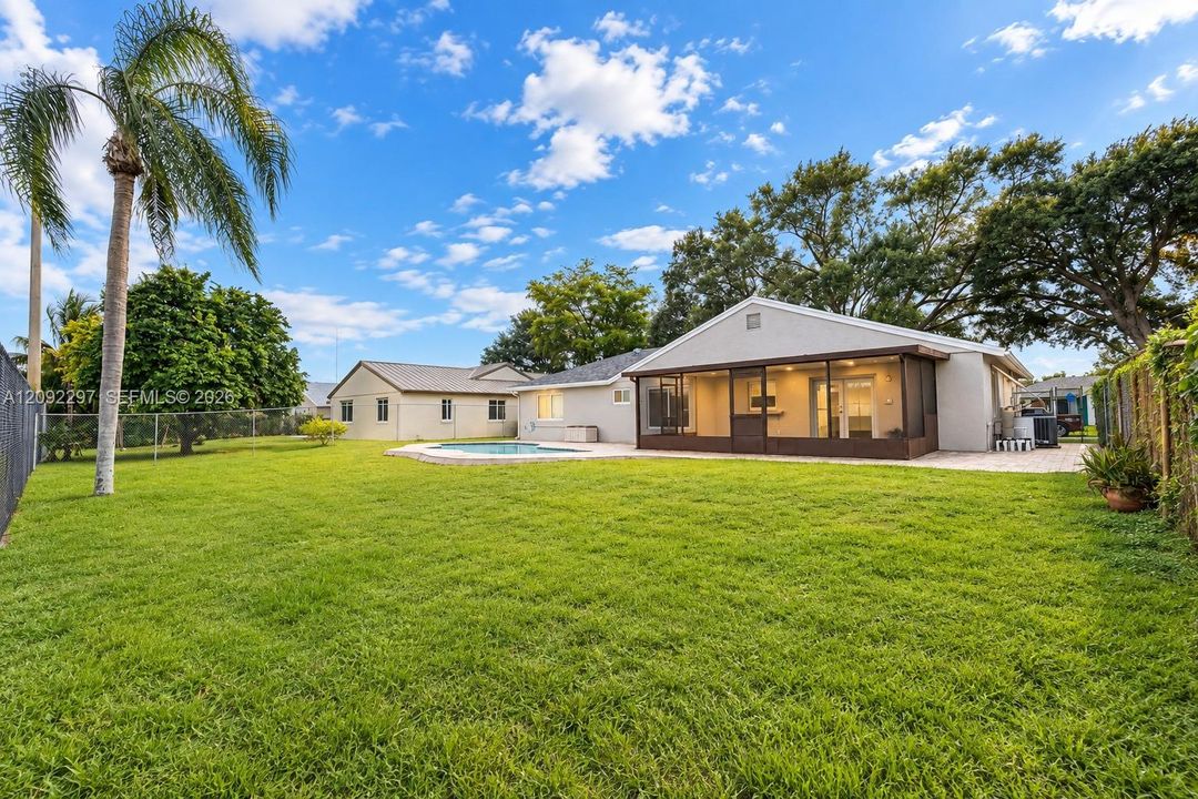 For Rent: $4,600 (3 beds, 2 baths, 1445 Square Feet)