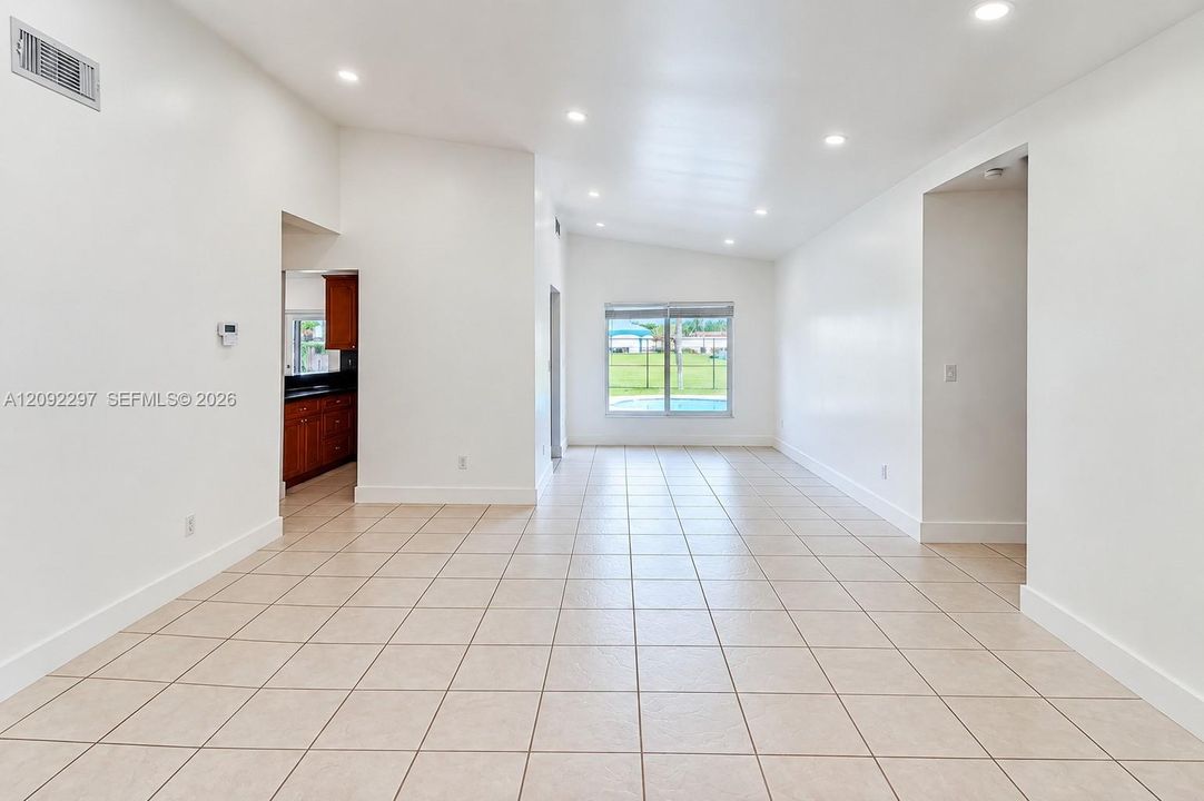 For Rent: $4,600 (3 beds, 2 baths, 1445 Square Feet)