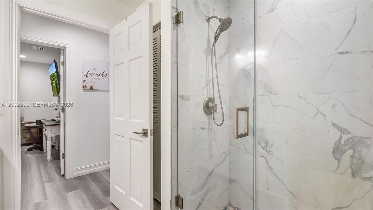 For Sale: $685,000 (3 beds, 2 baths, 1868 Square Feet)
