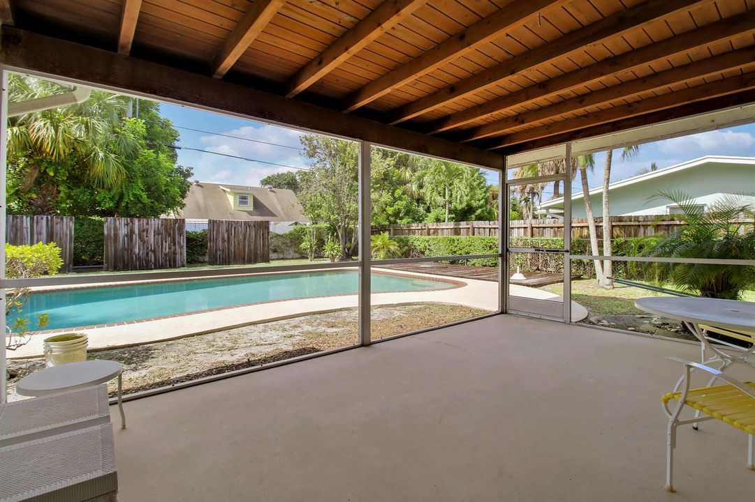 covered back patio