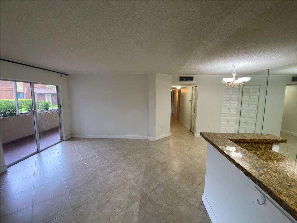 В аренду: $3,000 (3 спален, 2 ванн, 1058 Квадратных фут)