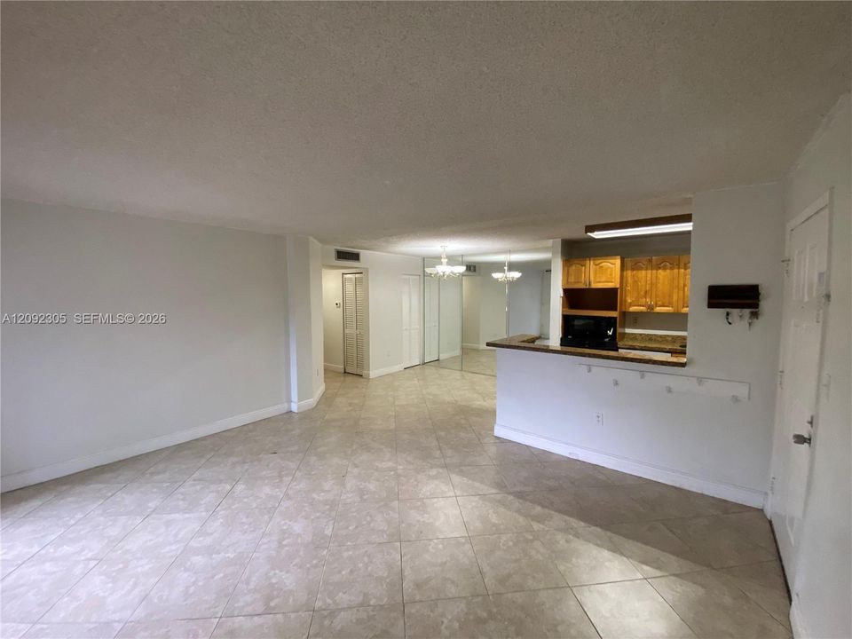 В аренду: $3,000 (3 спален, 2 ванн, 1058 Квадратных фут)