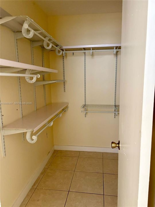 For Rent: $1,750 (1 beds, 1 baths, 506 Square Feet)