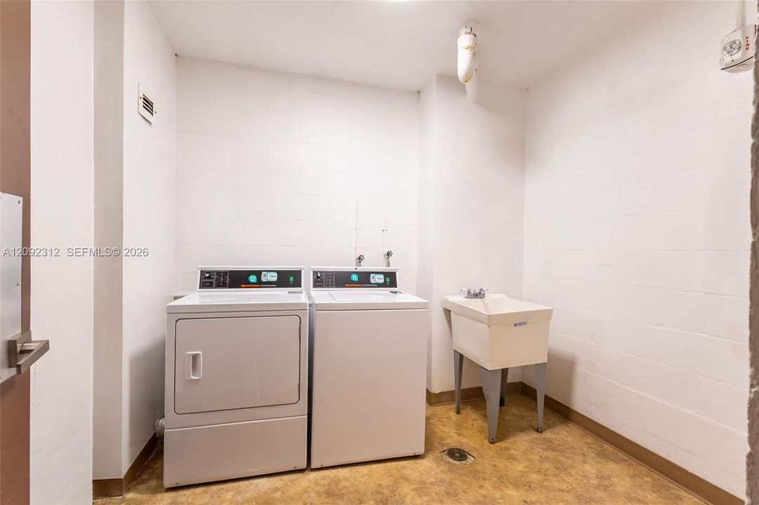 En Venta: $299,999 (2 camas, 2 baños, 1551 Pies cuadrados)