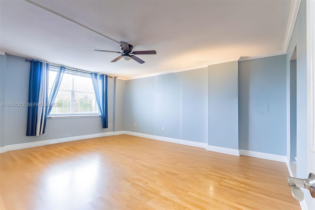 En Venta: $299,999 (2 camas, 2 baños, 1551 Pies cuadrados)