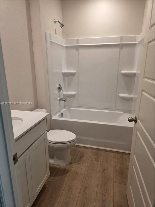 En Renta: $2,850 (4 camas, 3 baños, 2020 Pies cuadrados)