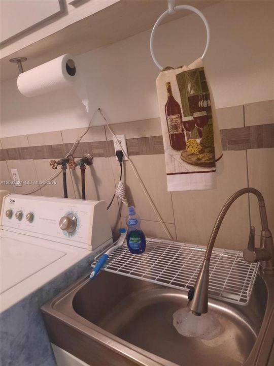 For Rent: $1,450 (0 beds, 1 baths, 400 Square Feet)