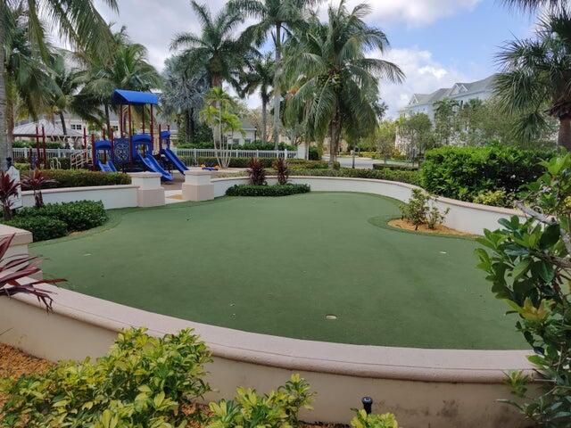 Abacoa Green