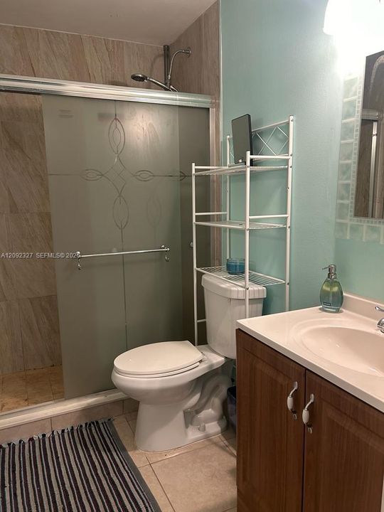 For Sale: $550,000 (4 beds, 2 baths, 1810 Square Feet)