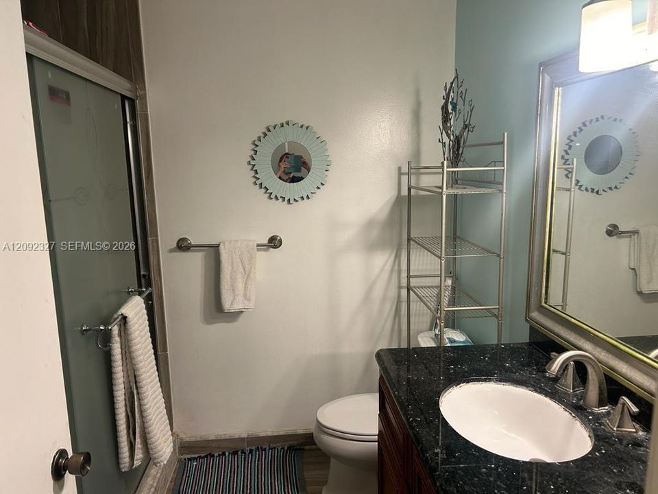 For Sale: $550,000 (4 beds, 2 baths, 1810 Square Feet)