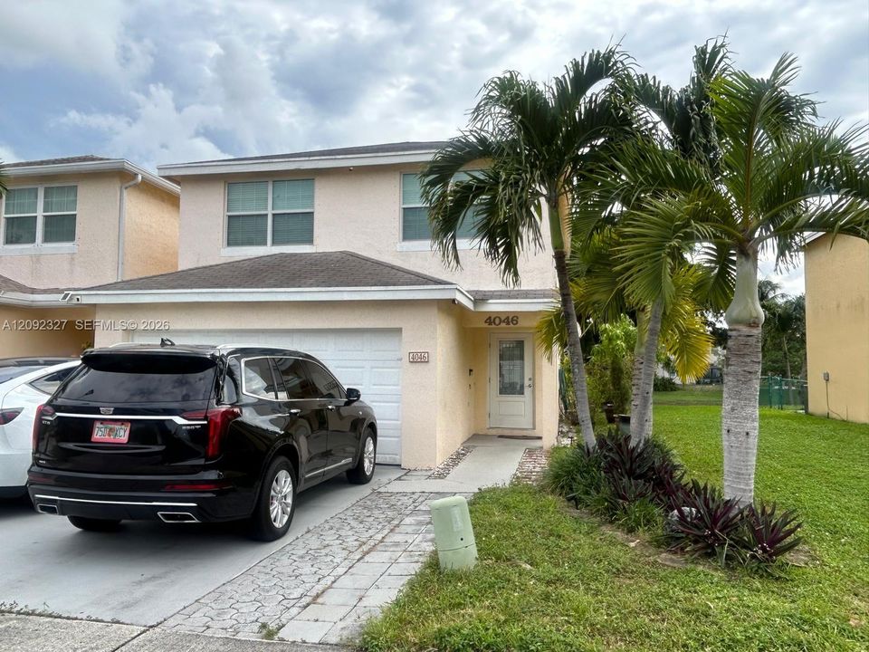 For Sale: $550,000 (4 beds, 2 baths, 1810 Square Feet)