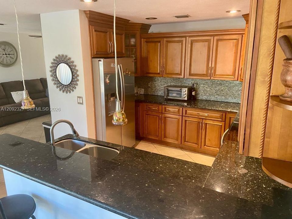 For Sale: $550,000 (4 beds, 2 baths, 1810 Square Feet)