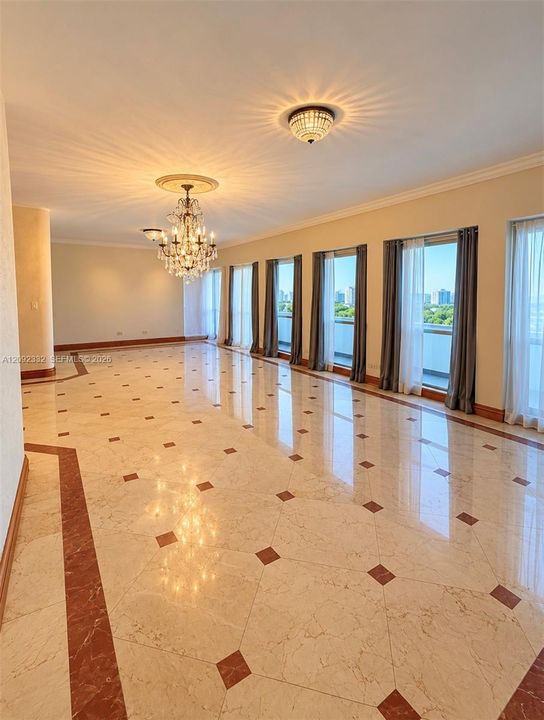 For Sale: $650,000 (2 beds, 2 baths, 1540 Square Feet)
