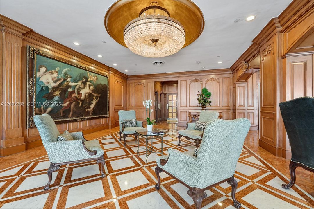 For Sale: $225,000 (0 beds, 1 baths, 450 Square Feet)