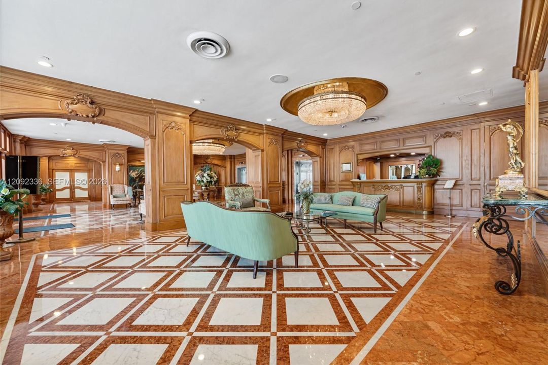 For Sale: $225,000 (0 beds, 1 baths, 450 Square Feet)