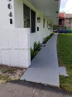 For Rent: $1,700 (1 beds, 1 baths, 700 Square Feet)