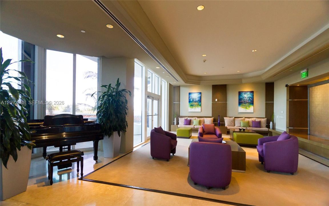 For Rent: $18,000 (3 beds, 3 baths, 2010 Square Feet)