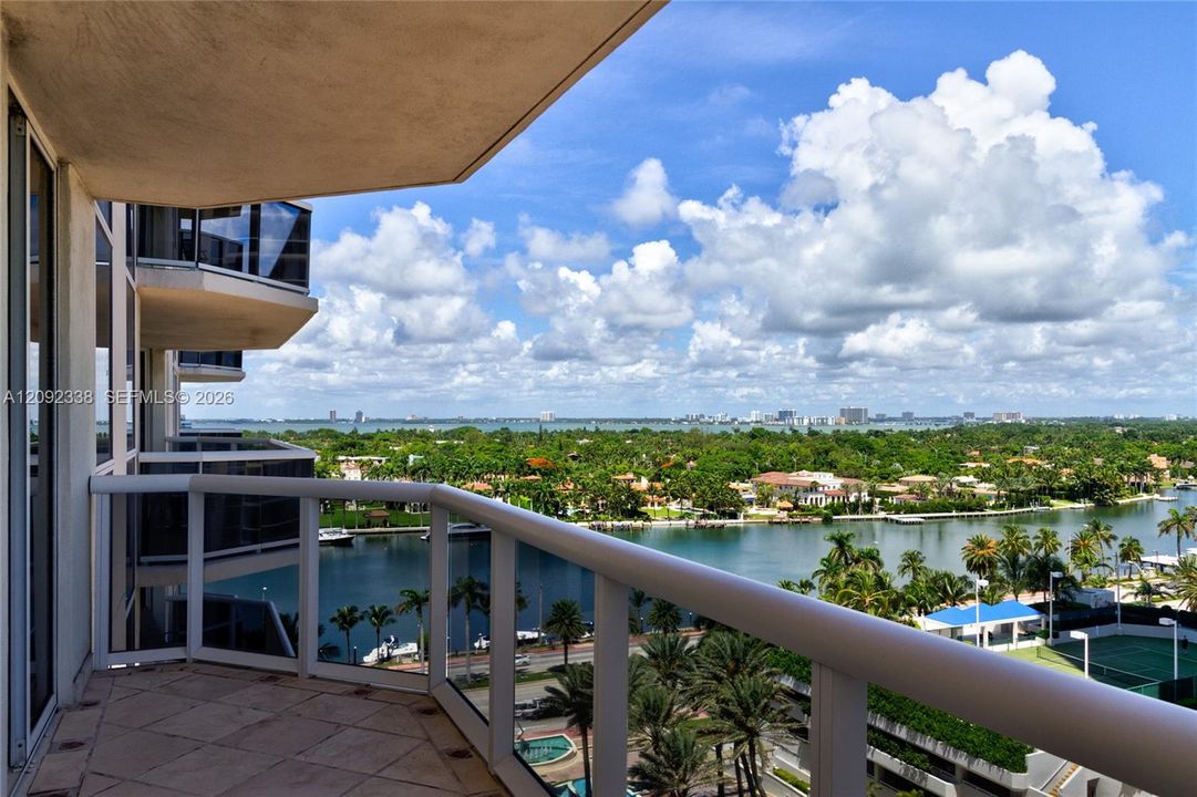 For Rent: $18,000 (3 beds, 3 baths, 2010 Square Feet)