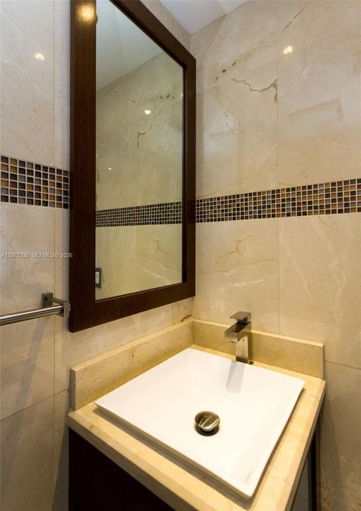 For Rent: $18,000 (3 beds, 3 baths, 2010 Square Feet)