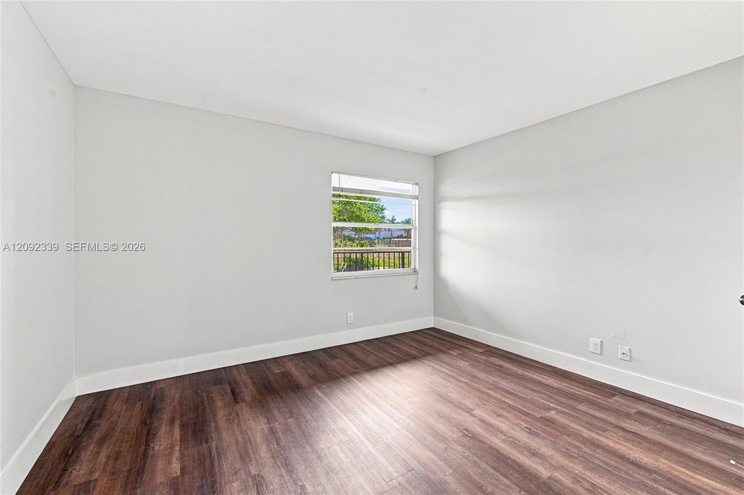 В аренду: $2,300 (2 спален, 2 ванн, 1100 Квадратных фут)