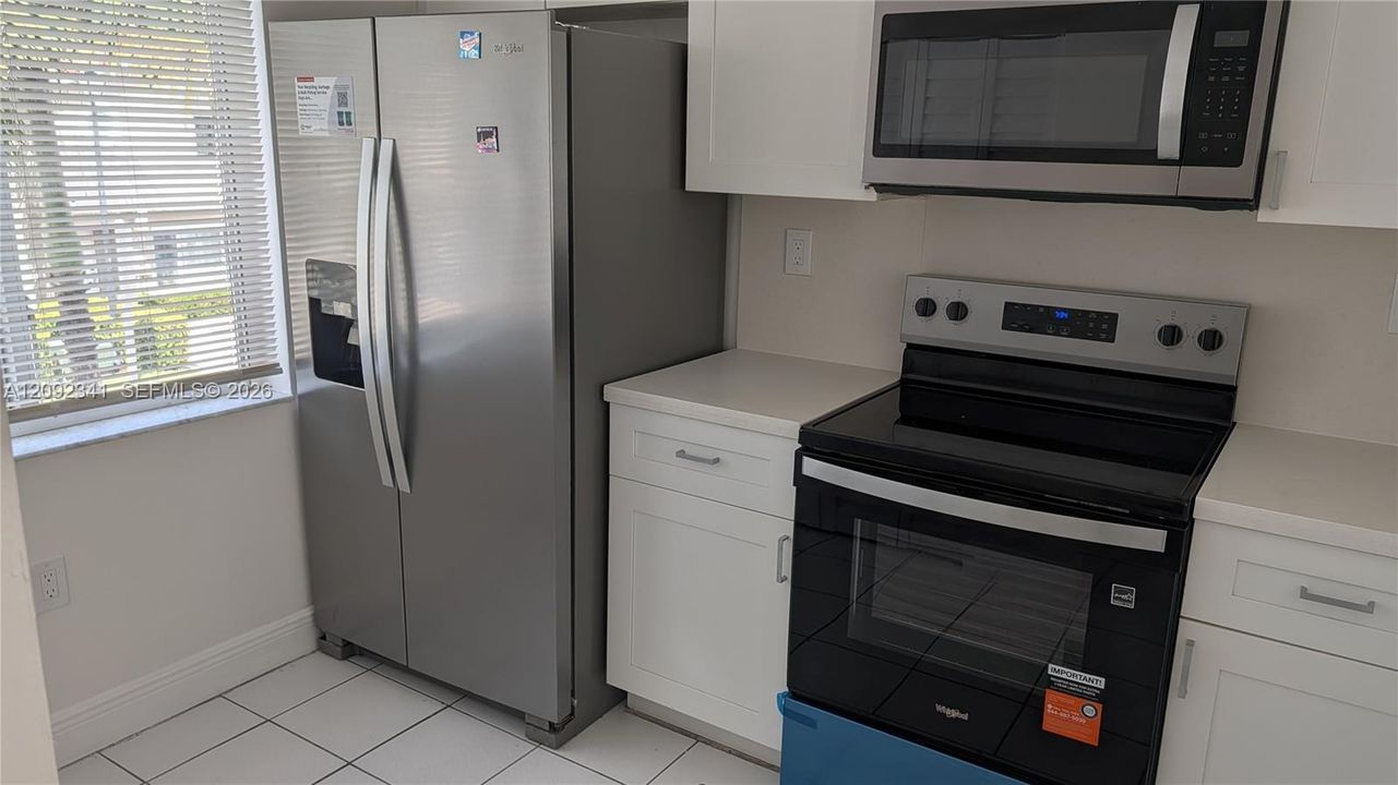 For Rent: $3,270 (3 beds, 3 baths, 1263 Square Feet)