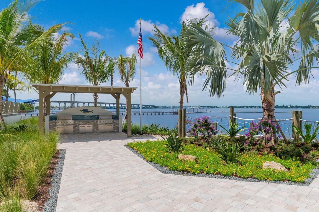 41 SW Seminole Street 410 52