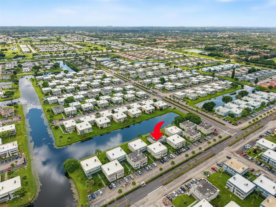 For Sale: $92,000 (2 beds, 2 baths, 880 Square Feet)