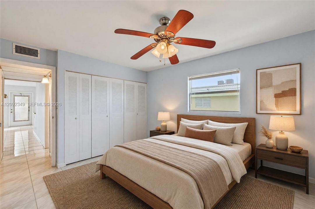 Virtual Staging: Great Bedroom with ample room for Queen/King