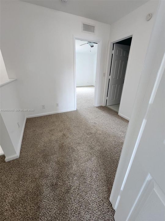 En Venta: $359,999 (3 camas, 2 baños, 1571 Pies cuadrados)