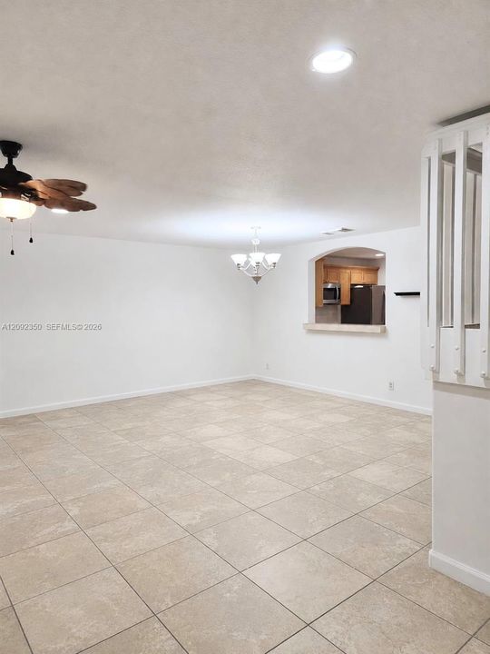 En Venta: $359,999 (3 camas, 2 baños, 1571 Pies cuadrados)