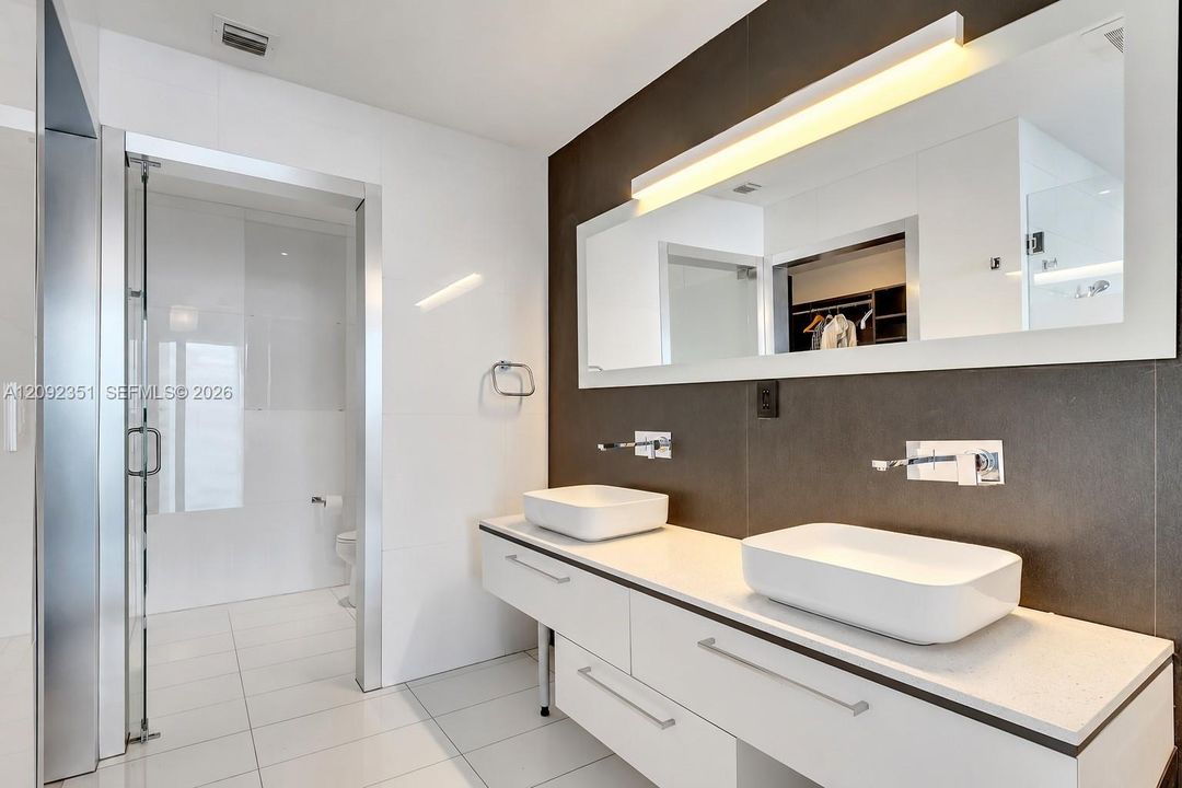 En Venta: $1,720,000 (2 camas, 2 baños, 1666 Pies cuadrados)